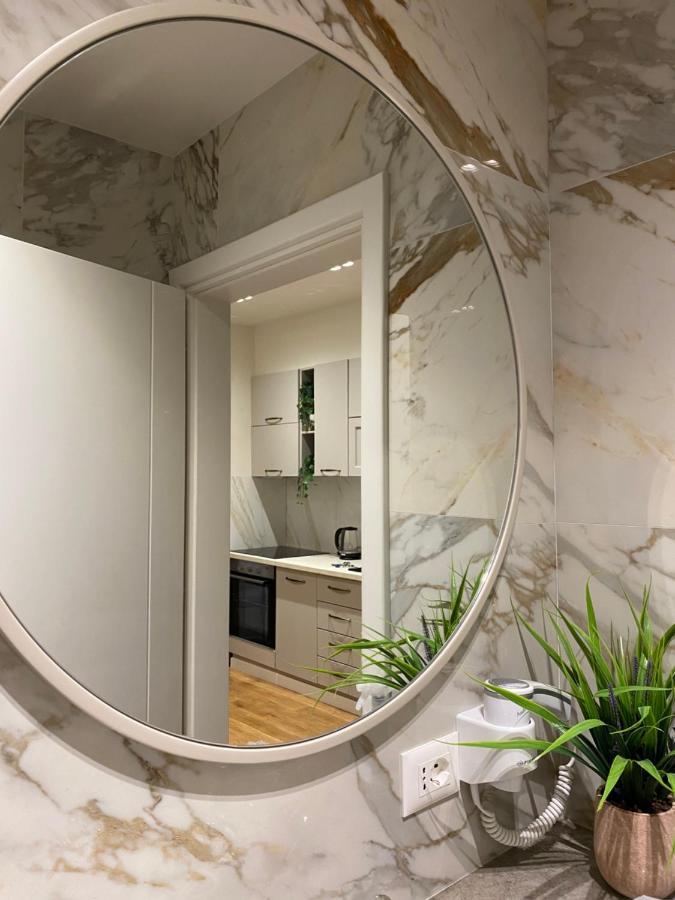 Comfort Apartament 21 ドゥラス エクステリア 写真